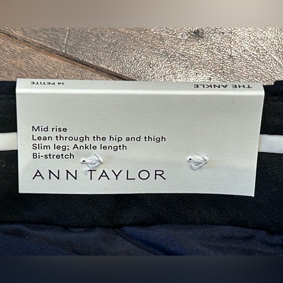 NWT ANN TAYLOR ⚓️ Navy Trousers w/ gold buttons ⚓️ - Picture 5 of 7